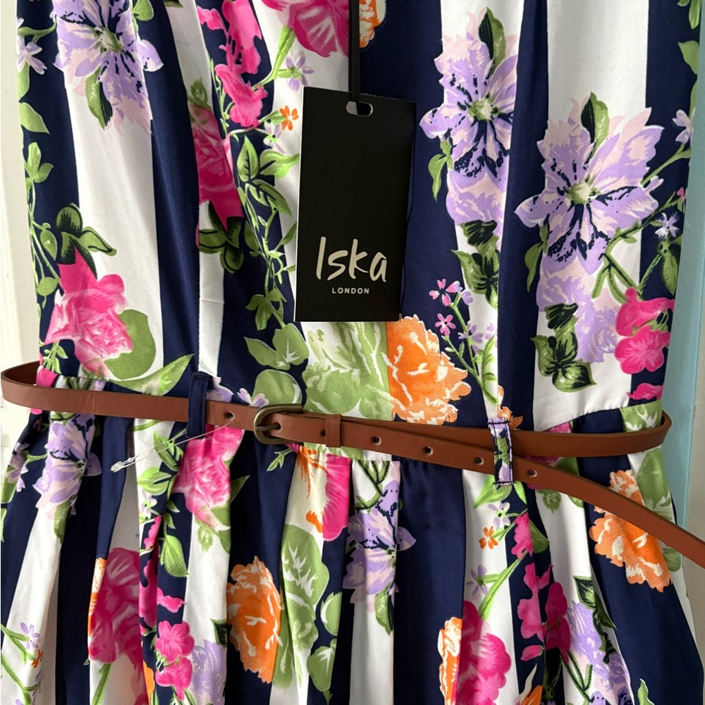 NWT Iska floral and striped dress with belt. Size Med - Picture 4 of 4
